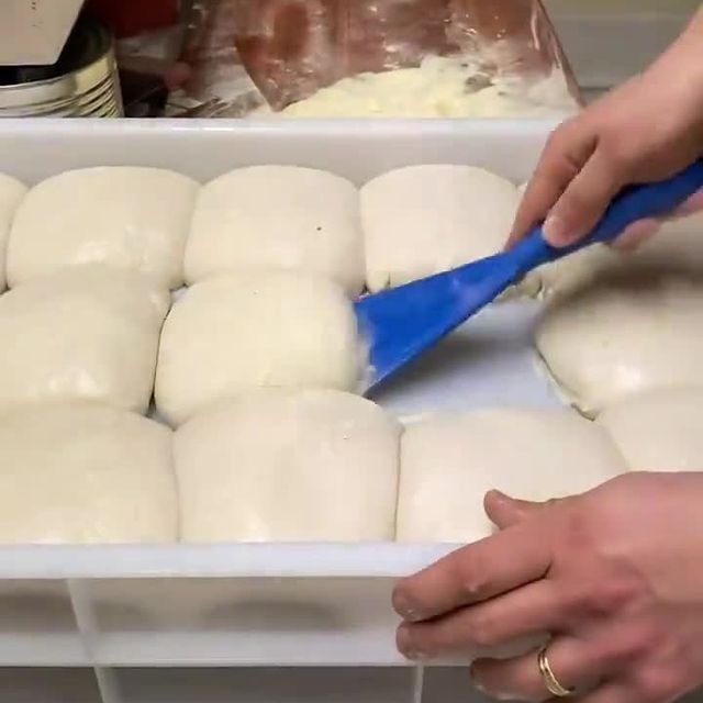 pizza dough proofing box and dough trays