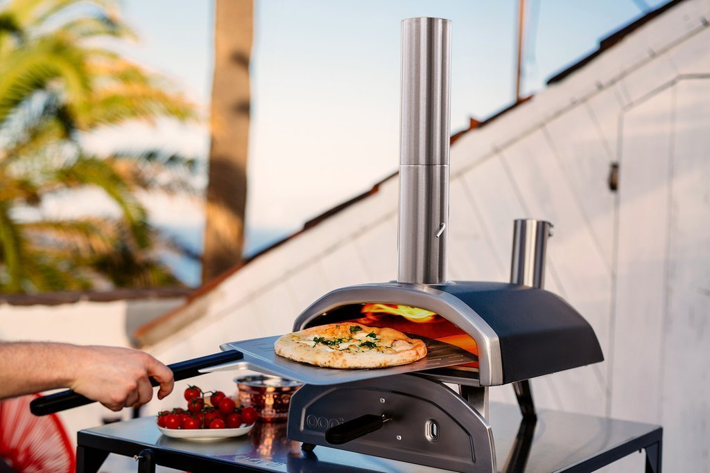 Ooni Wood Fire Pizza Oven Ooni Fyra | Portable Outdoor Wood Pellet Pizza Oven - 'Turn No Burn' Bundle